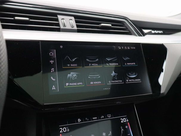 Audi Q8 55 quattro e-tron S-line 300 kW image number 33