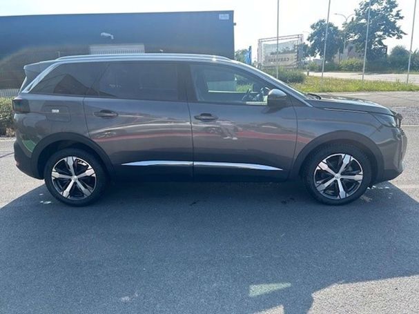 Peugeot 5008 BlueHDi EAT8 Allure 96 kW image number 4