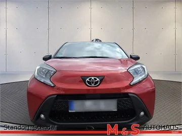Car image 2