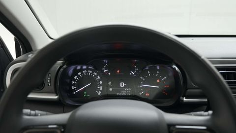 Car image 36