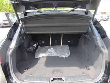 Car image 35