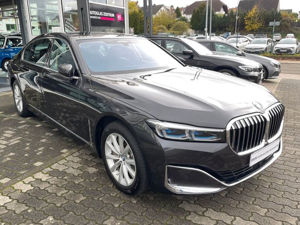 BMW 745Le xDrive 290 kW image number 4