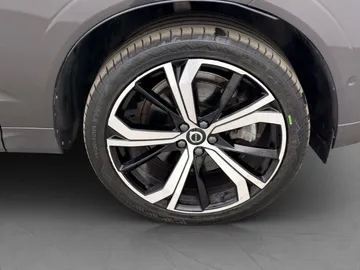 Car image 37