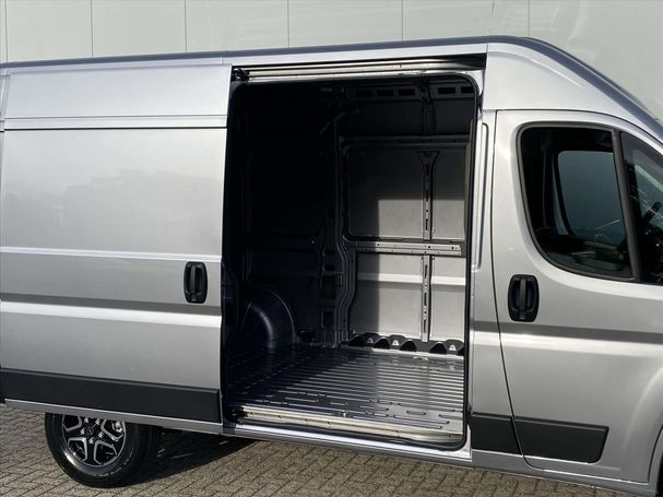 Opel Movano EAT8 L2H2 103 kW image number 5