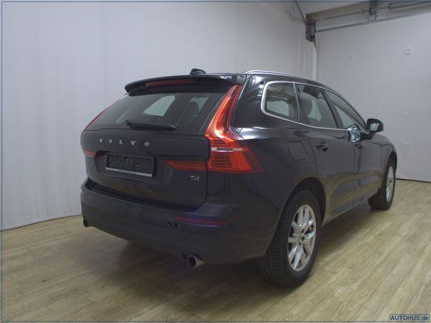 Volvo XC60 T4 Momentum 140 kW image number 4