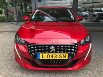 Car image 2