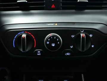 Car image 36