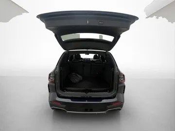 Car image 38