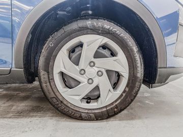 Car image 27