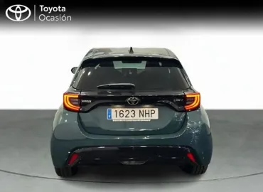 Car image 15