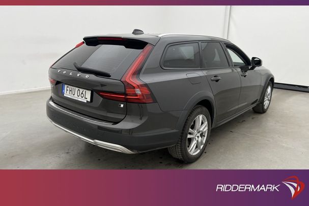 Volvo V90 Cross Country B4 AWD 146 kW image number 1