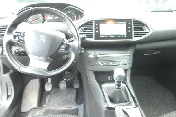 Peugeot 308 BlueHDi 130 Active 96 kW image number 12