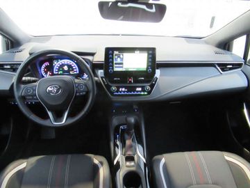 Car image 10