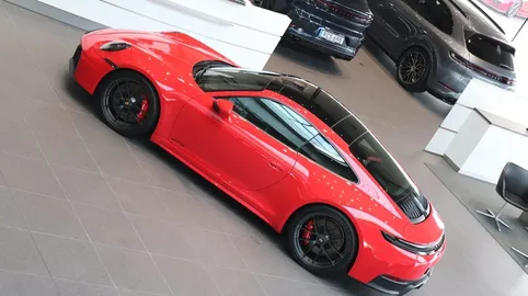 Car image 5