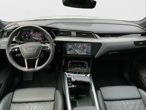 Audi e-tron 55 quattro S-line 300 kW image number 10