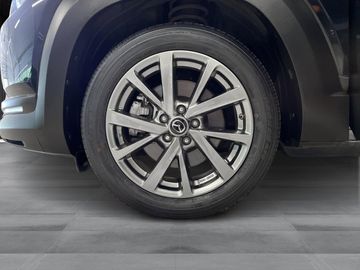 Car image 16
