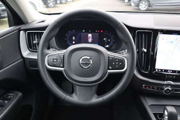 Volvo XC60 B4 Core 145 kW image number 18