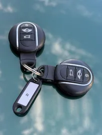 Car image 35