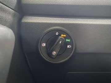 Car image 31