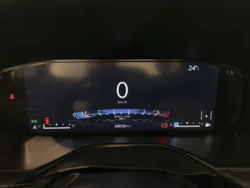 Car image 32