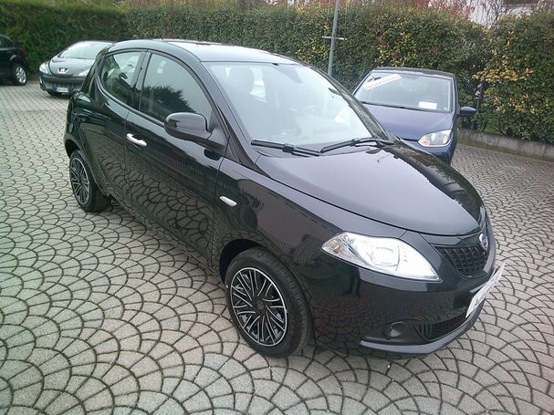 Lancia Ypsilon 51 kW image number 2