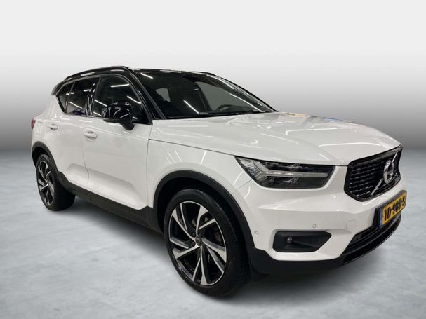 Volvo XC40 T4 140 kW image number 8