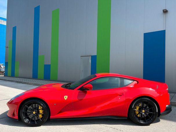 Ferrari 812 Superfast 588 kW image number 3