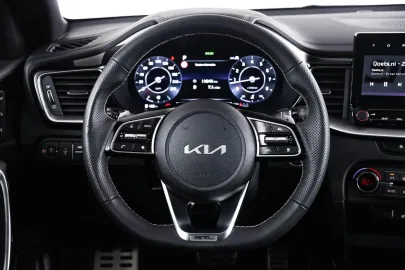 Car image 50