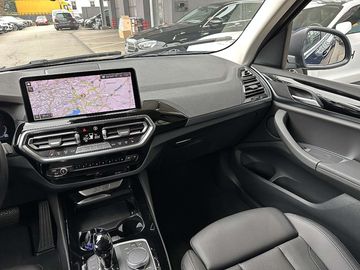 Car image 41