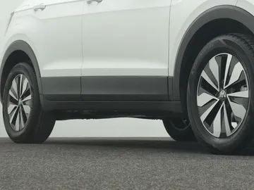 Car image 35