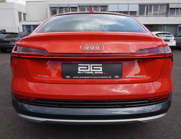 Audi e-tron 55 quattro S-line Sportback 300 kW image number 4