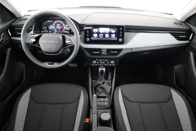Car image 30