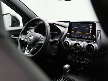 Car image 32