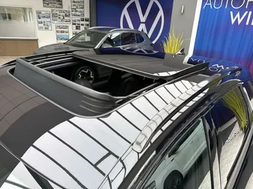 Car image 48