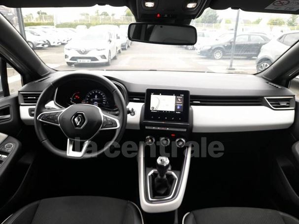 Renault Clio TCe 100 Intens 74 kW image number 18