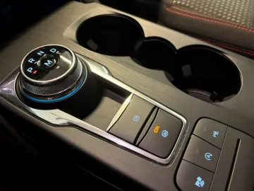 Car image 38