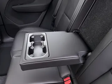 Car image 39