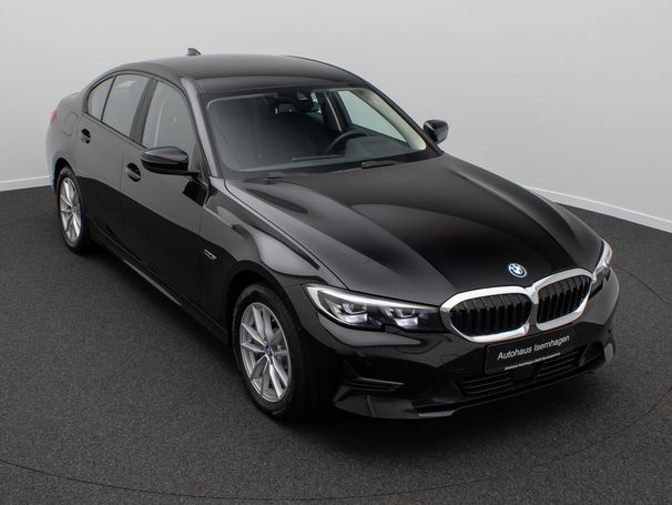 BMW 330 e M Sport 215 kW image number 2