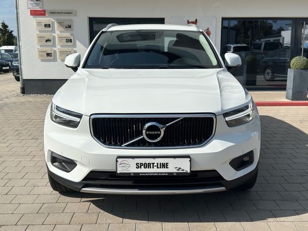 Volvo XC40 Momentum 110 kW image number 8