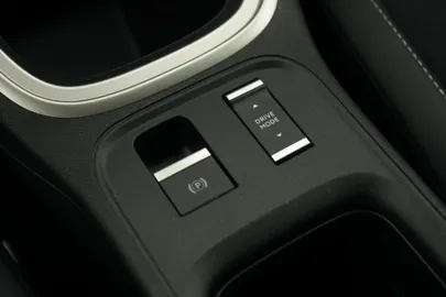 Car image 34