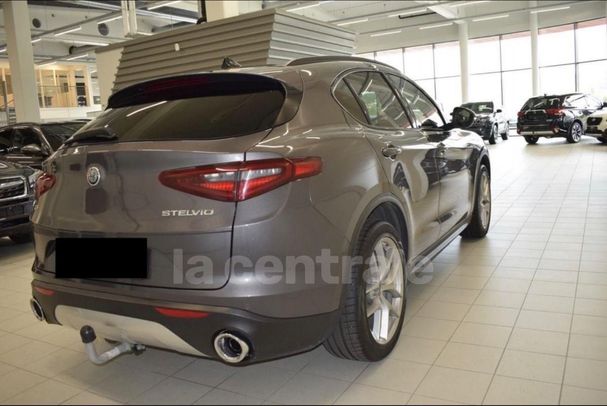 Alfa Romeo Stelvio 2.0 Turbo 206 kW image number 10