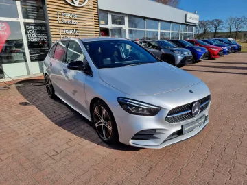 Car image 27