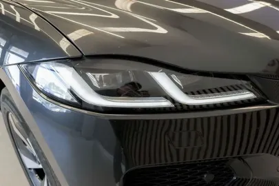 Car image 45