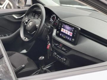 Car image 37