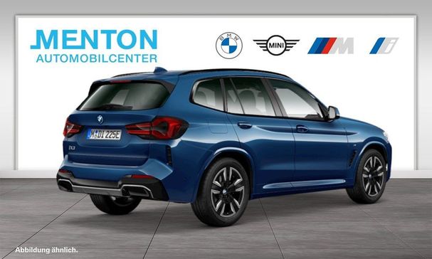 BMW iX3 M Sport 210 kW image number 2