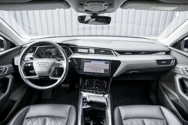 Audi e-tron 55 quattro Advanced 300 kW image number 12