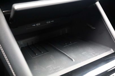 Car image 41