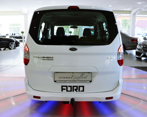 Ford Tourneo Courier 74 kW image number 3