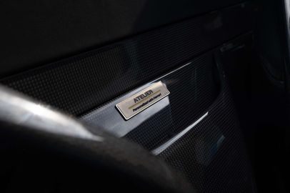 Car image 36