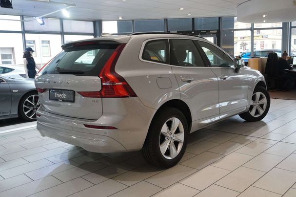 Volvo XC60 B4 Momentum 145 kW image number 6